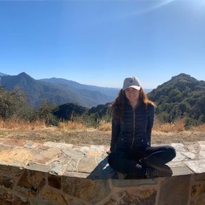 Meet your Posher, Adriana lisa